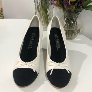 Authentic Chanel Pumps.